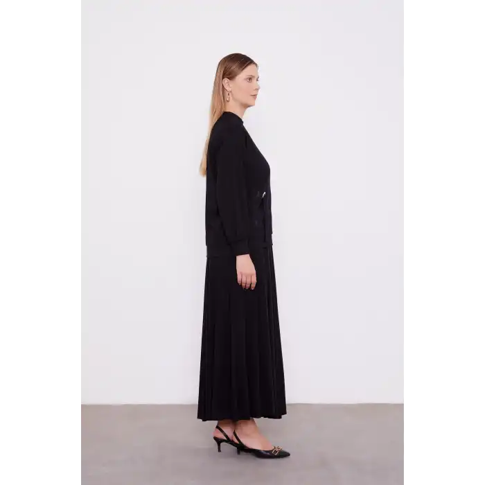 Siyah Varak Detaylı Etek Takım