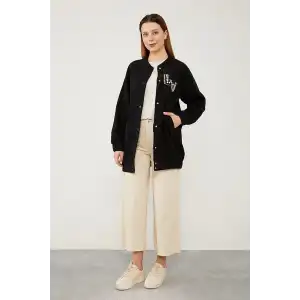 Siyah Triko İşlemeli Ceket