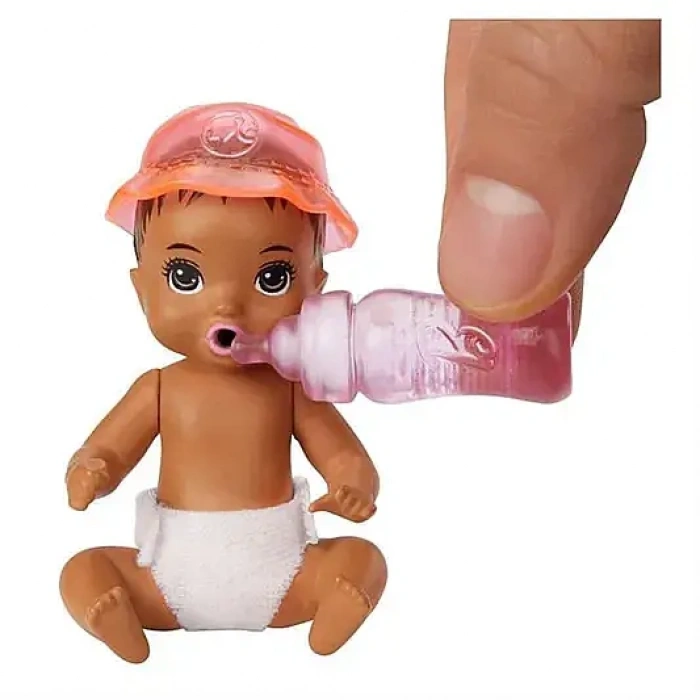 Barbie Bebek Bakıcısı Özellikl Minik Bebekler