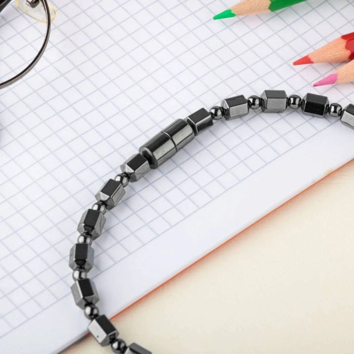 Erkek Öğrenci Hematit Doğal Taş Kolye