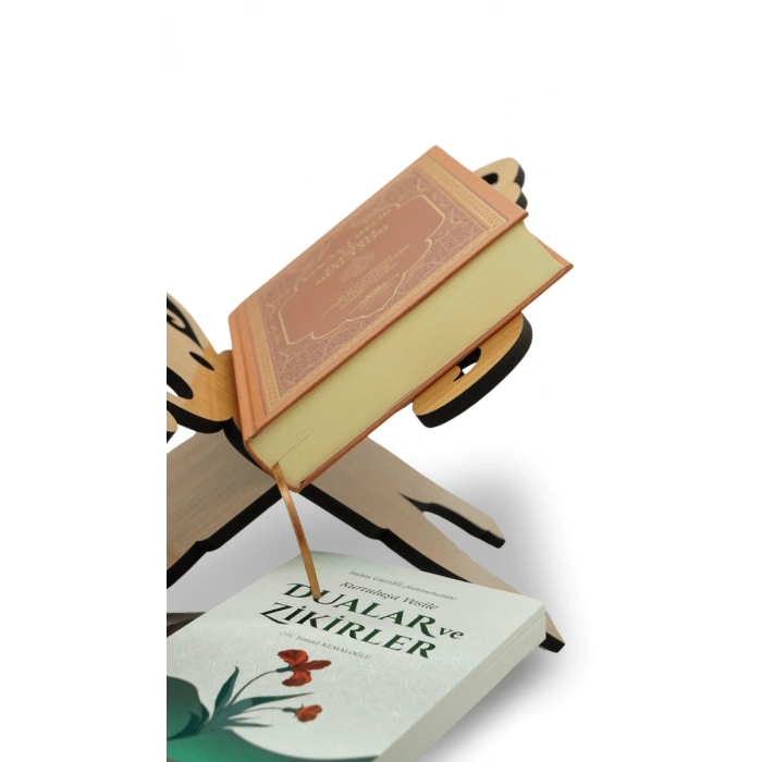 Kelebek Motifli Ahşap Rahle