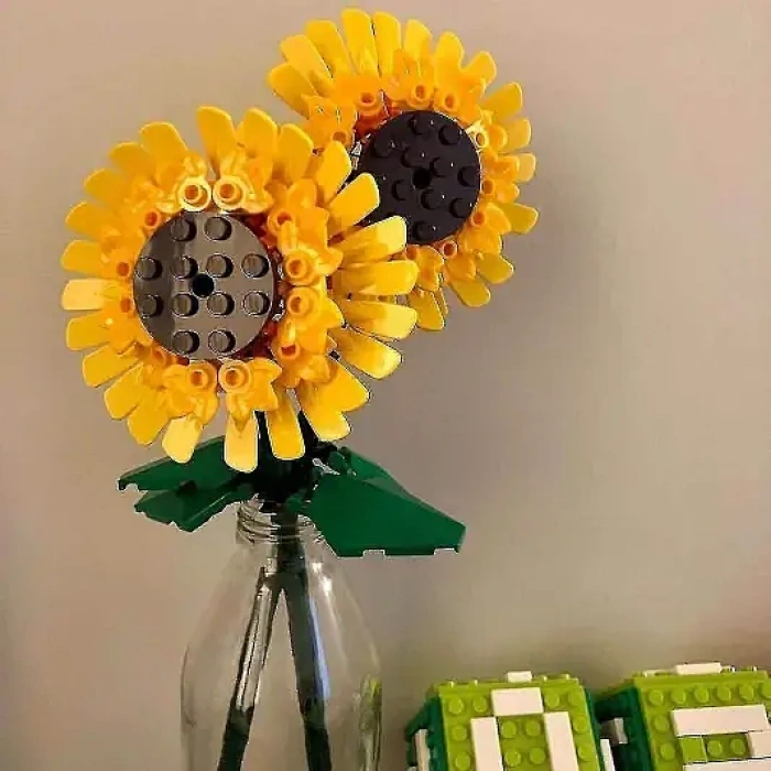 Lego Ay Çiçeği 40524