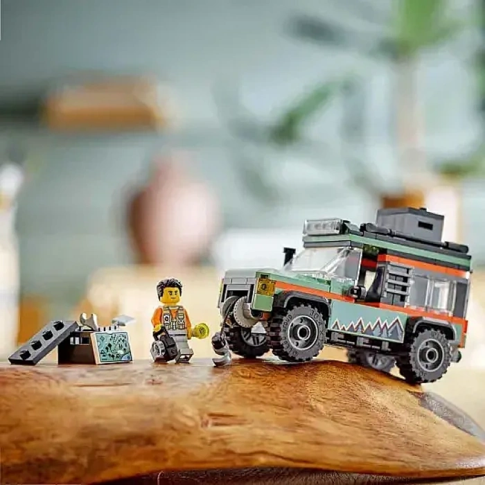 Lego City 4 x 4 Arazi Dağ Arabası 60447