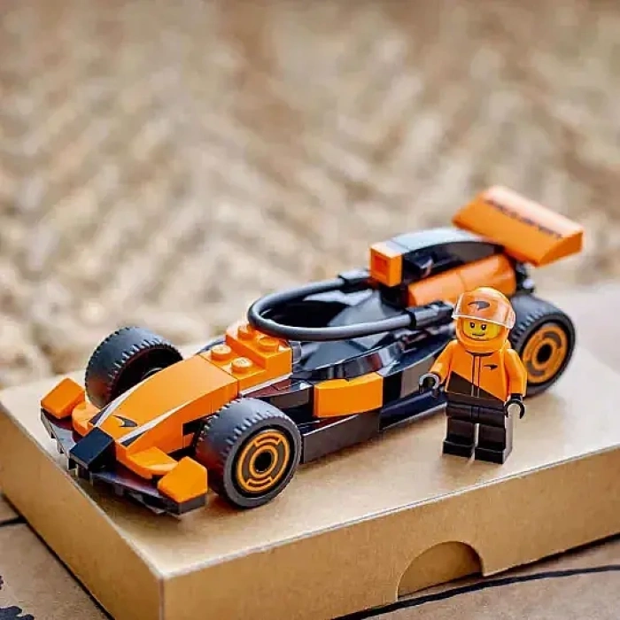 Lego City Mclaren Yarış Arabalı F1 Sürücüsü 60442