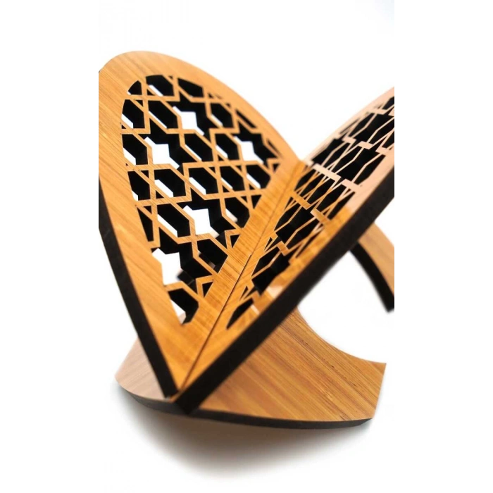 Masaüstü Kalp Motifli Ahşap Rahle