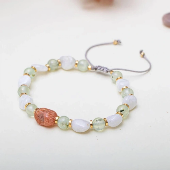 Menopoz, Regl Doğal Taş Bileklik