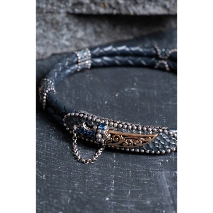 Sertifikalı El İşçiliği Gümüş Kılıç Detaylı Deri Bileklik (SK:197)