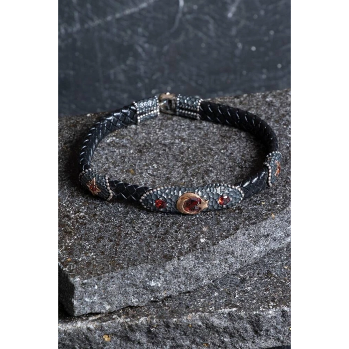 Sertifikalı Gümüş Ay Yıldız Detaylı Deri Bileklik (SK:195)