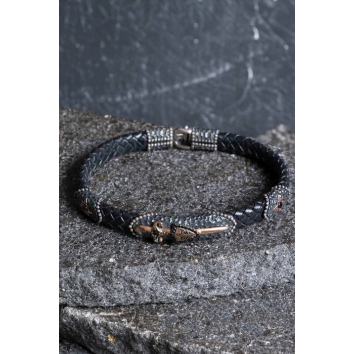 Sertifikalı Gümüş Kılıç Detaylı Deri Bileklik (SK:193)