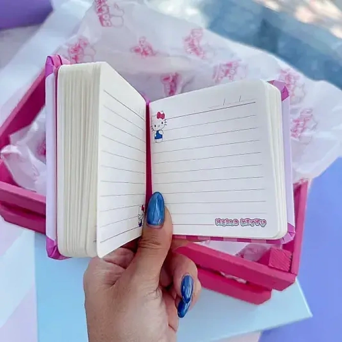 Victorias Journals Hello Kitty Not Defteri Çizgili 192 Yp 9x9 Cm