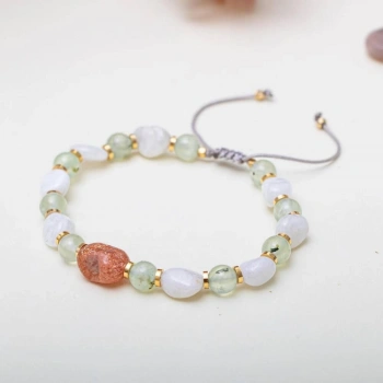 Menopoz, Regl Doğal Taş Bileklik