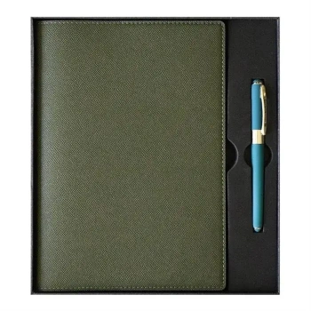 Victorias Journals Hush Hush Kuromi Tükenmez Kalem + Kalp Kilitli Çizgili 160 Yp 13x18 Kutulu