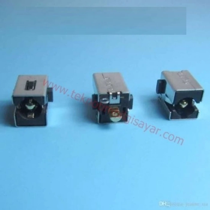 TOSHIBA SATELLITE L50D-B-17Z PSKUQE ADAPTÖR GİRİŞ SOKETİ