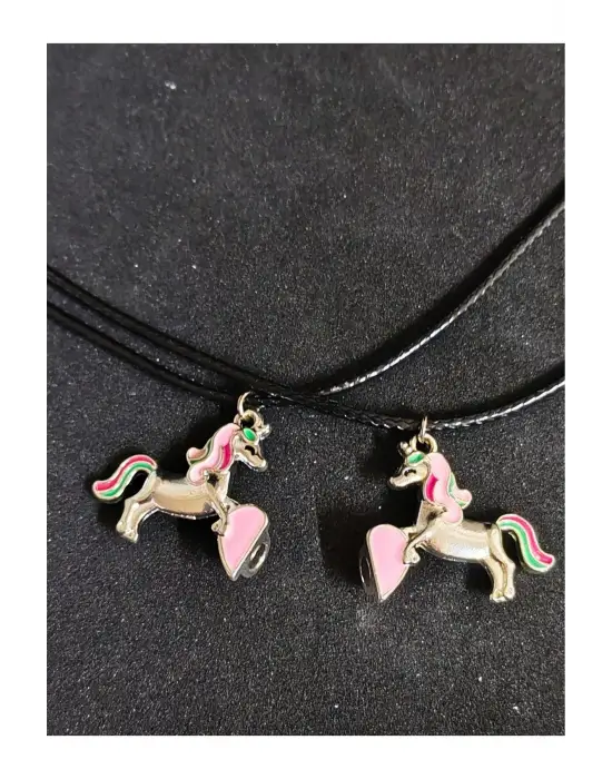 2 Adet Mıknatıslı Birleşen Sevimli Karakter Hediyelik Unisex Kolye