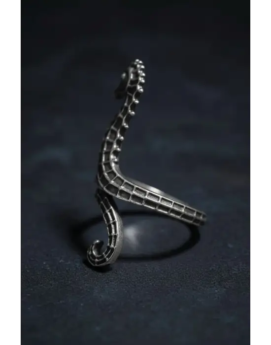 Antik Gümüş Kaplama Deniz Atı Tasarımlı Ayarlamalı Kadın Yüzük