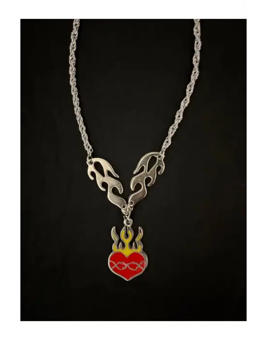 Antik Gotik Gümüş Kaplama Unisex Alevli Kalp Model Gümüş Kaplama Zincir Kolye