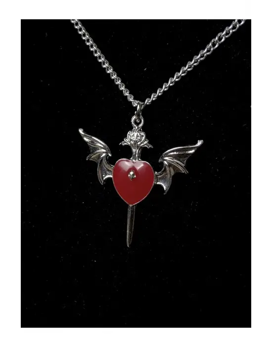 Antik Gümüş Kaplama Kanatlı Kuru Kafalı Kırmızı Kalp Kolye