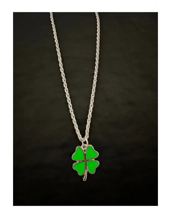 Antik Gümüş Kaplama Unisex Anime Tokyo Revengers Dört Yapraklı Yonca Zincirli Kolye