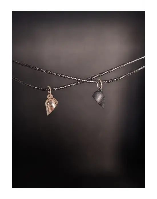 Retro Antik El Yapımı Siyah Kalp Şeklinde 2li Mıknatıslı Özel Görünüm Sevgili Hediyelik Kolye