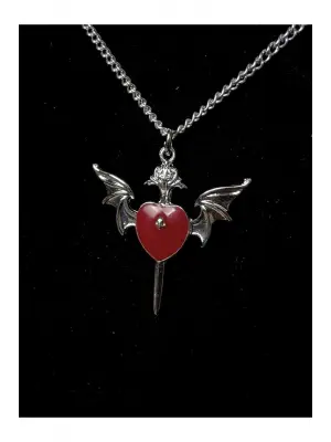 Antik Gümüş Kaplama Kanatlı Kuru Kafalı Kırmızı Kalp Kolye