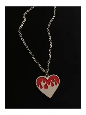 Grey Fire Kalp Model Gümüş Kaplama Zincir Kolye