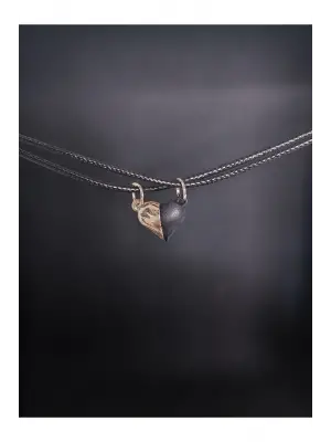 Retro Antik El Yapımı Siyah Kalp Şeklinde 2li Mıknatıslı Özel Görünüm Sevgili Hediyelik Kolye