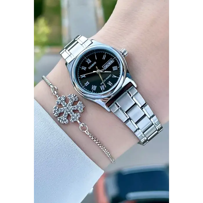 Casio CS1ISTE27 Kadranı Siyah Kordonu Gümüş Renk Hediye Paketli Kadın Kol Saati