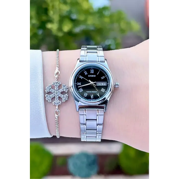 Casio CS1ISTE27 Kadranı Siyah Kordonu Gümüş Renk Hediye Paketli Kadın Kol Saati
