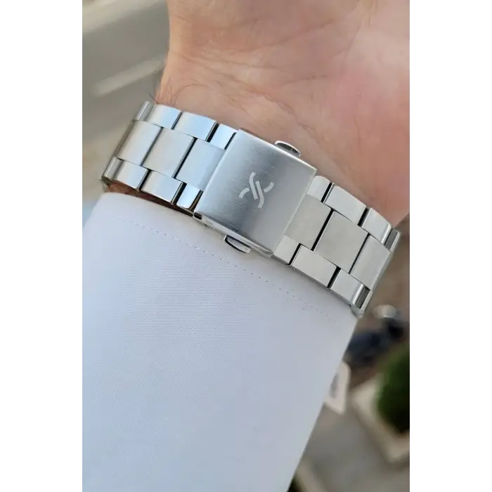 Daniel Klein DKISTE1470 Kadranı Lacivert Kordonu Gümüş Renk Erkek Kol Saati