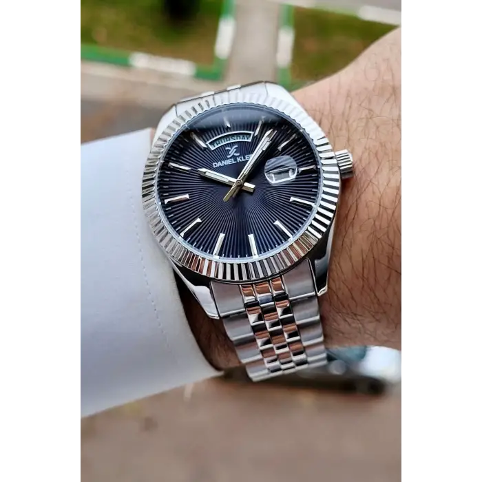 Kadranı Lacivert Kordonu Gümüş Renk 42 mm Fonksiyonlu Erkek Kol Saati