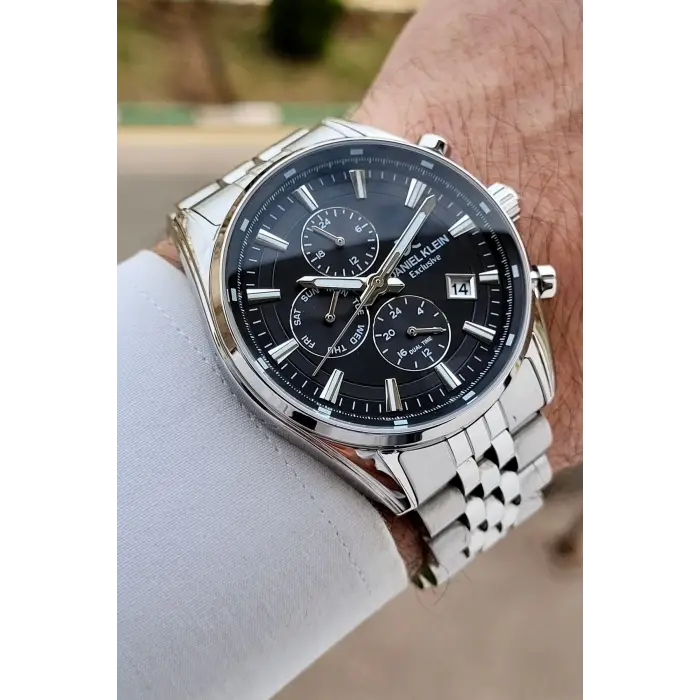 Kadranı Siyah Kordonu Gümüş Renk 43 mm Erkek Kol Saati