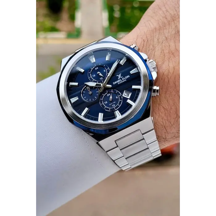 Kadranı Lacivert Kordonu Gümüş Renk 41 Mm Iç Göstergeleri Aktif Erkek Kol Saati