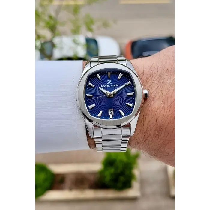 Kadranı Lacivert Kordonu Gümüş Renk 41 Mm Erkek Kol Saati