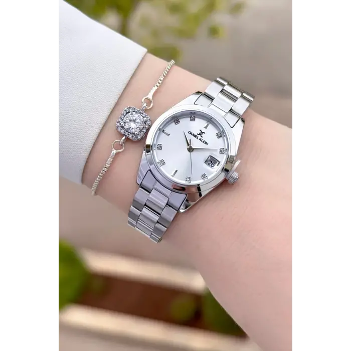 Daniel Klein DKISTE1990 Gümüş Renk 28 Mm Kadın Kol Saati Ve Bileklik