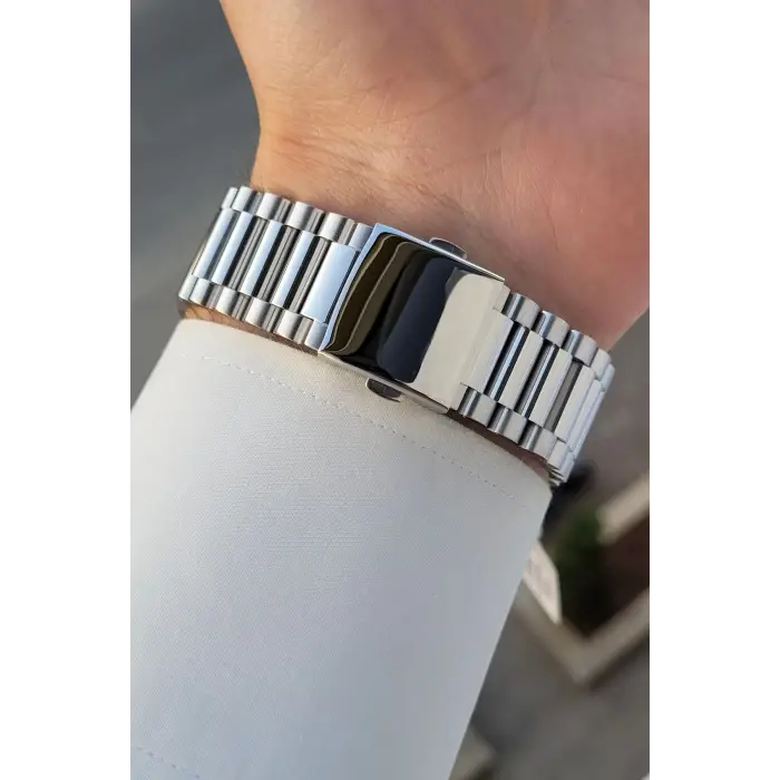 Ferrucci FCISTE360 Kadranı Lacivert Kordonu Gümüş Renk İç Göstergeleri Aktif Erkek Kol Saati