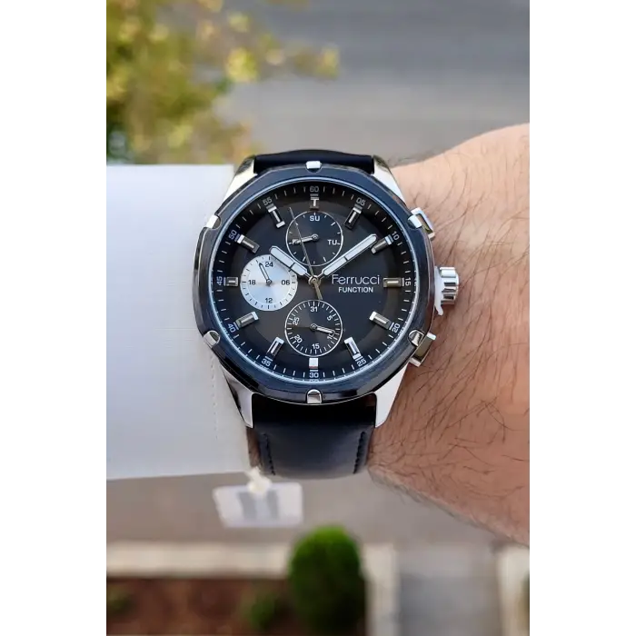 Ferrucci FCISTE402 Kasası Gümüş Kordonu Siyah Renk 44 Mm İç Göstergeleri Aktif Erkek Kol Saati