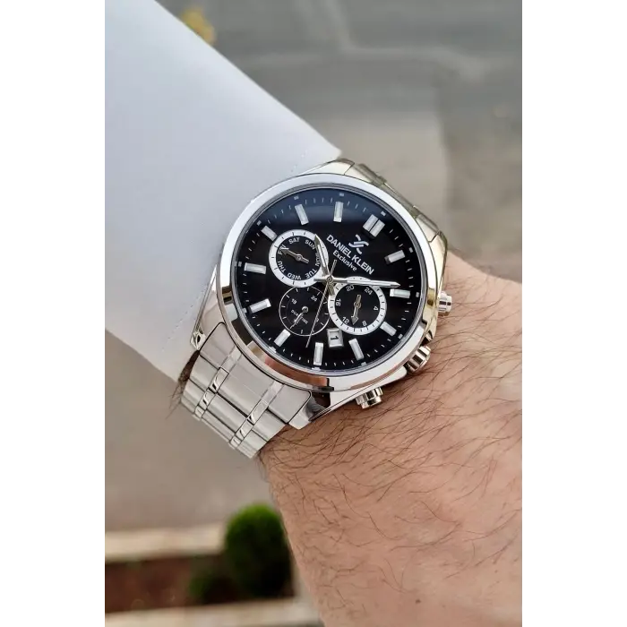 Kadranı Siyah Kordonu Gümüş Renk 43 Mm İç Göstergeleri Aktif Erkek Kol Saati