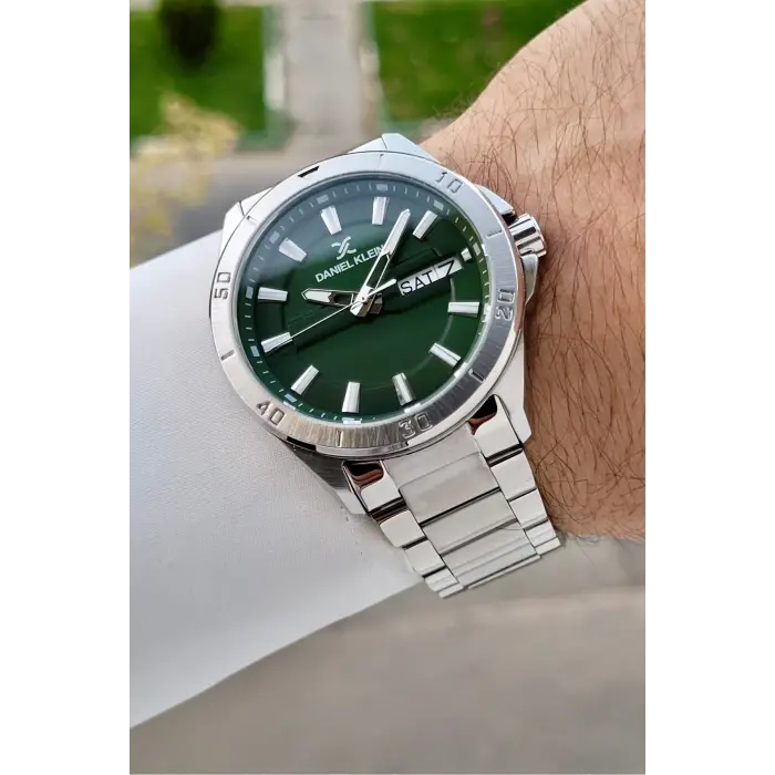 Kadranı Yeşil Kordonu Gümüş Renk 43 Mm İç Göstergeleri Aktif Erkek Kol Saati