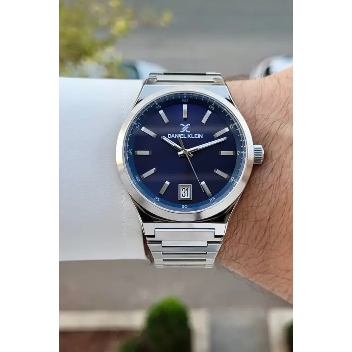 Kadranı Lacivert Kordonu Gümüş Renk 42 Mm İç Göstergeleri Aktif Erkek Kol Saati