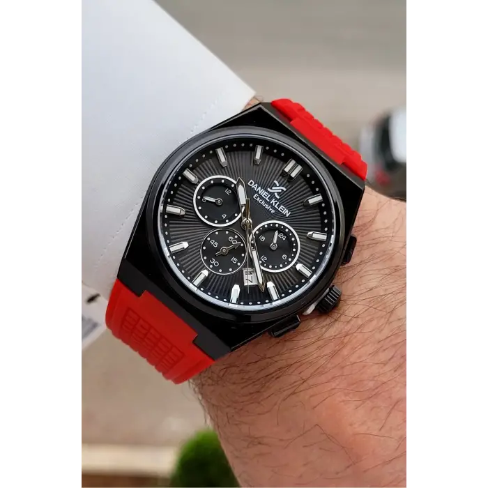 Kasası Siyah Kordonu Kırmızı Renk 44 Mm Göstergeleri Aktif Erkek Kol Saati
