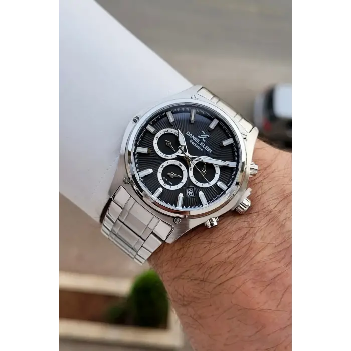 Kadranı Siyah Kordonu Gümüş Renk 44 Mm Göstergeleri Aktif Erkek Kol Saati