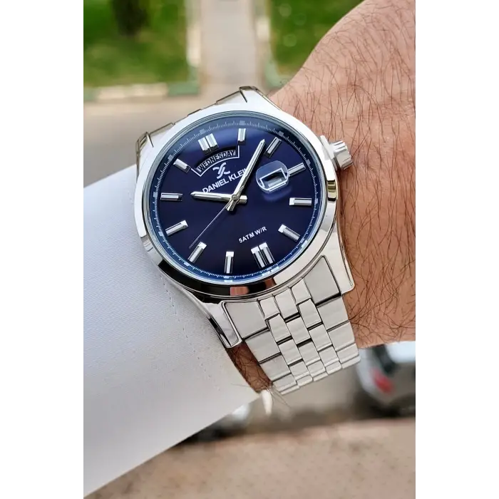 Kadranı Lacivert Kordonu Gümüş Renk 43 mm Erkek Kol Saati