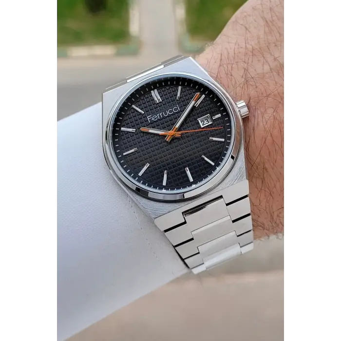 Kadranı Siyah Kordonu Gümüş Renk 40 mm İç Göstergeleri Aktif Erkek Kol Saati