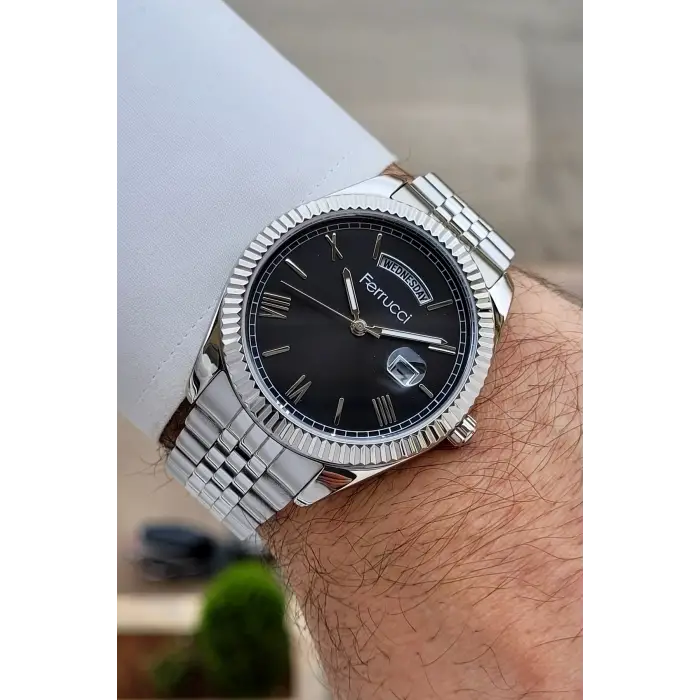Kadranı Siyah Kordonu Gümüş Renk 41 mm İç Göstergeleri Aktif Erkek Kol Saati