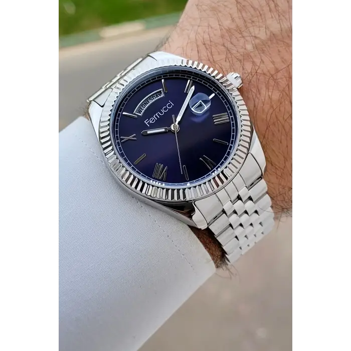 Kadranı Lacivert Kordonu Gümüş Renk 41 mm İç Göstergeleri Aktif Erkek Kol Saati