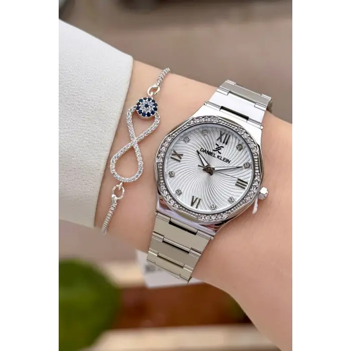 Gümüş Renk 30 Mm Kadın Kol Saati ve Hediye Bileklik