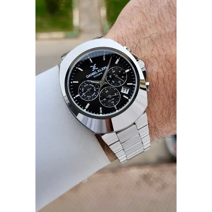 Kadranı Siyah Kordonu Gümüş Renk 39 mm İç Göstergeleri Aktif Erkek Kol Saati
