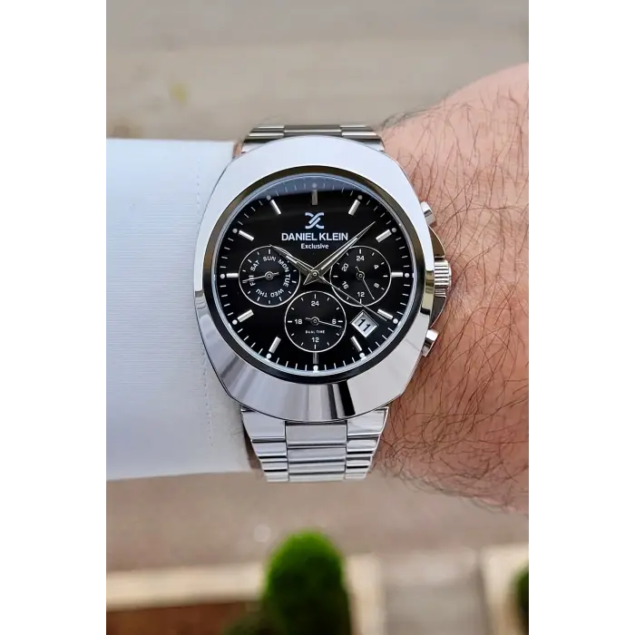 Kadranı Siyah Kordonu Gümüş Renk 39 mm İç Göstergeleri Aktif Erkek Kol Saati