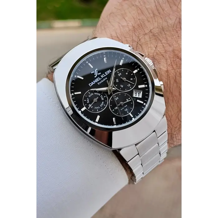Kadranı Siyah Kordonu Gümüş Renk 39 mm İç Göstergeleri Aktif Erkek Kol Saati