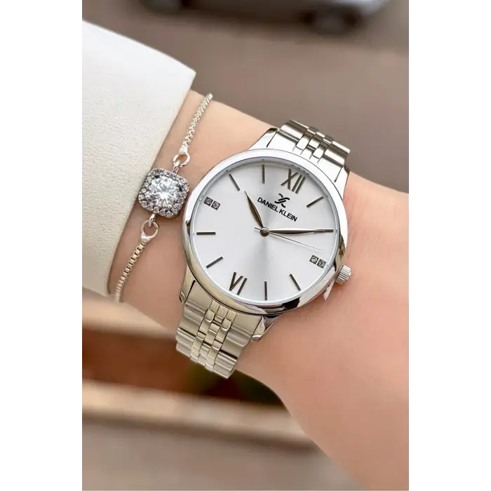 Gümüş Renk 35 mm Kadın Kol Saati ve Hediye Bileklik